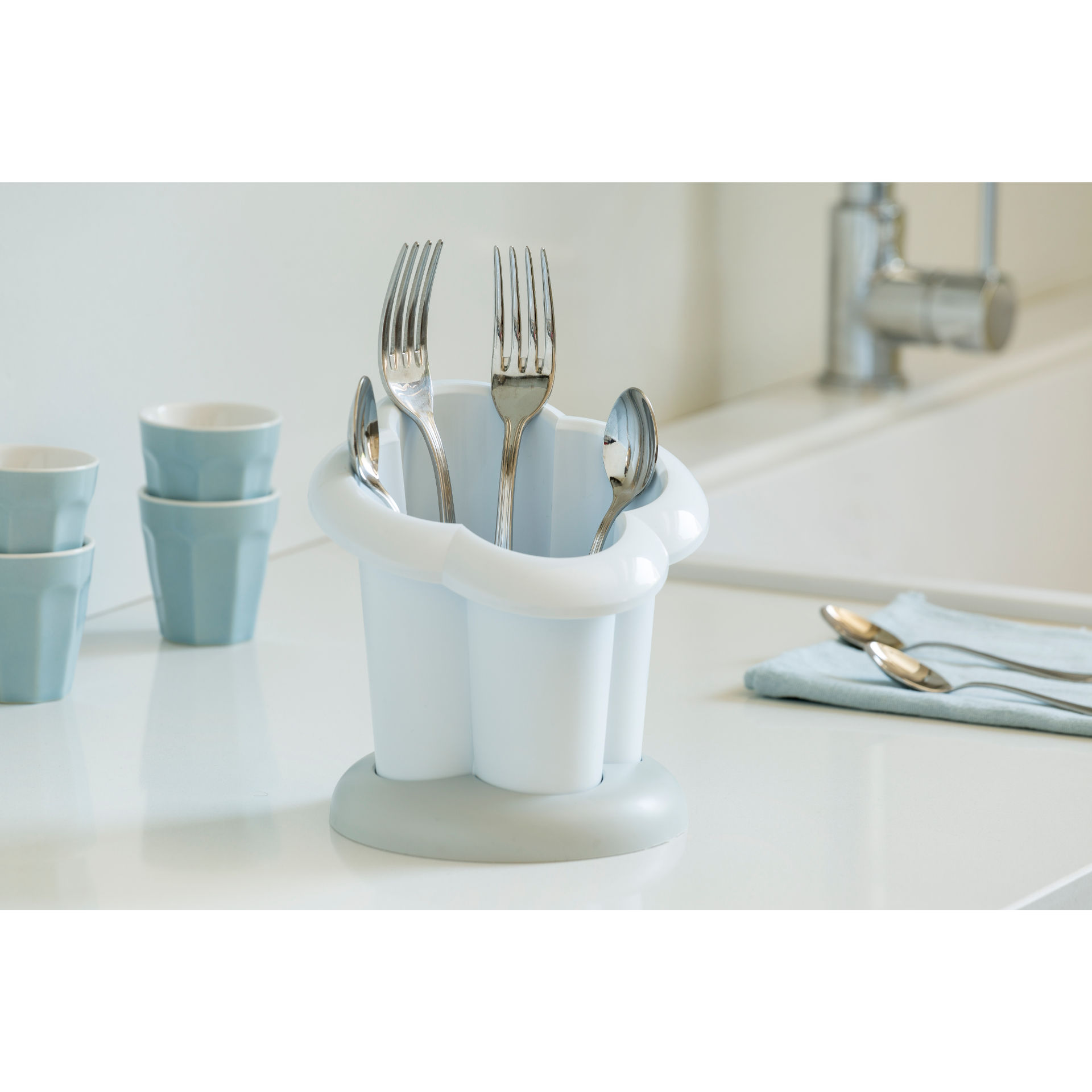 BAMA FIORELLO SCOLAPOSATEBama