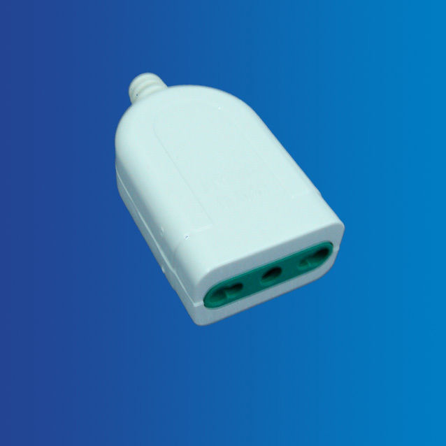 PRESA 2P+T 10/16A BIPASSOExtrastar