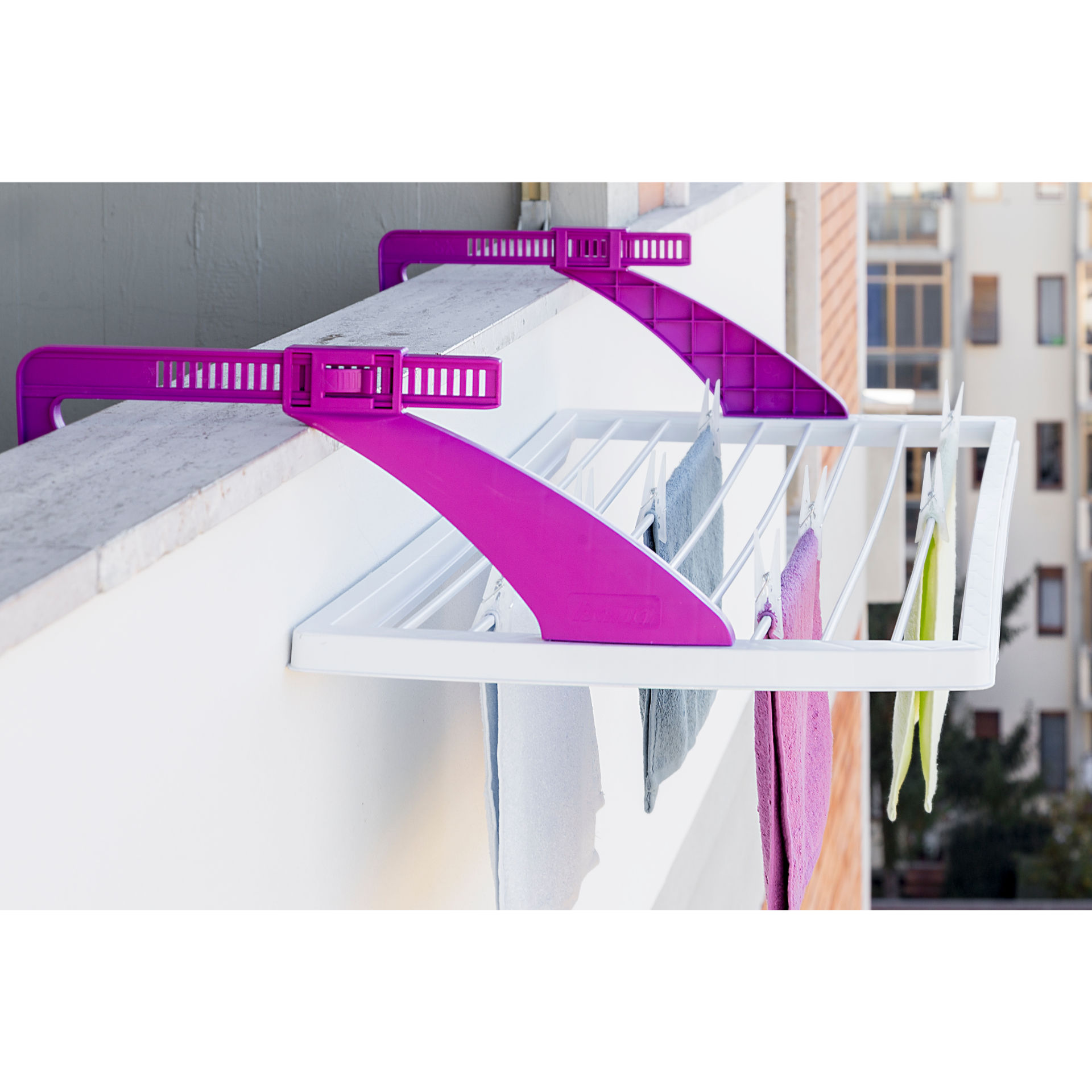 STENDIBIANCHERIA EVENTO ST.BALCONEBama