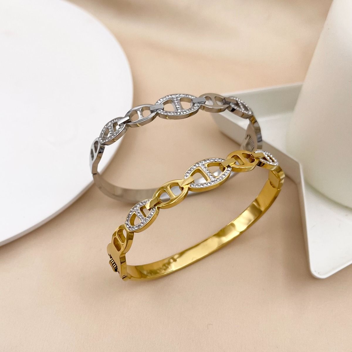 Bracciale rigido Fantasia Oro ed Argento